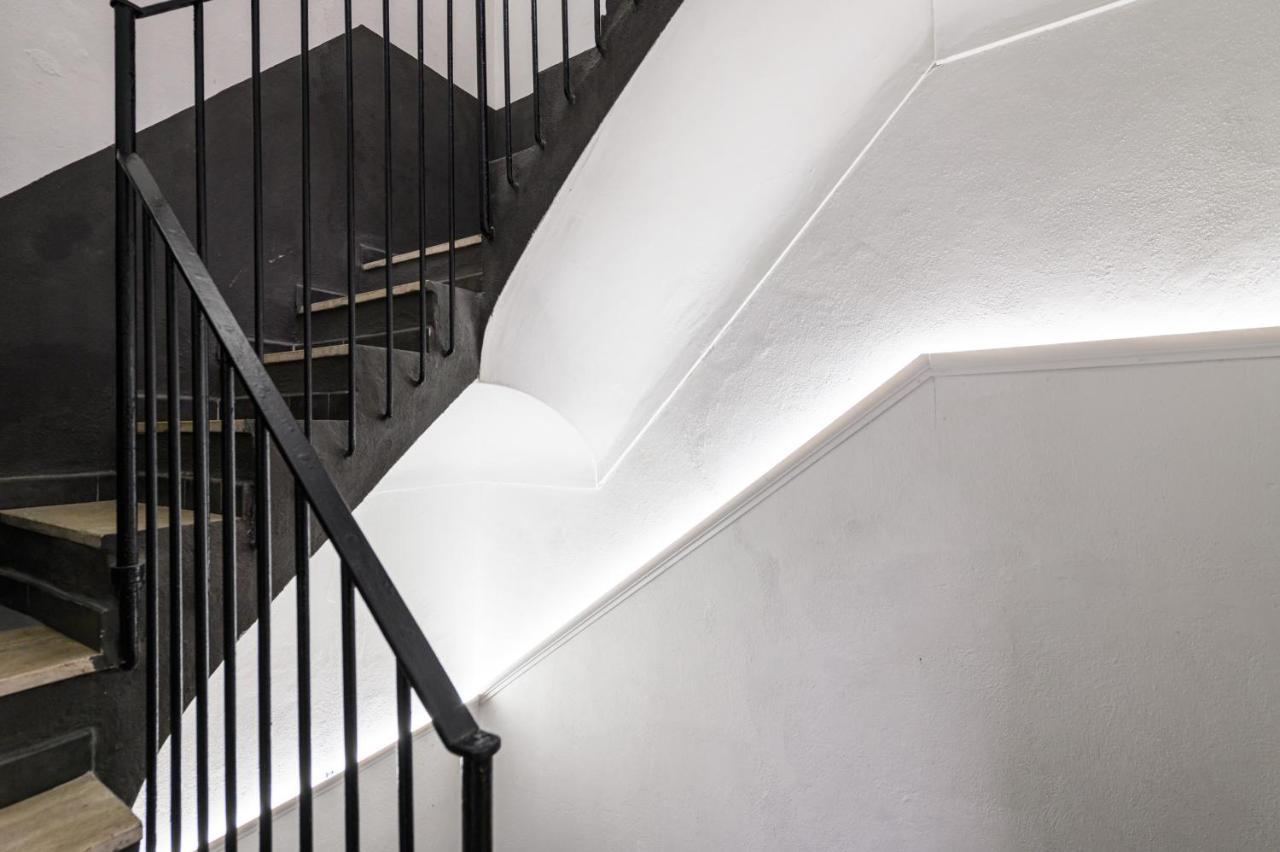 La Magnifica Napoli Apartments Gold House Luaran gambar