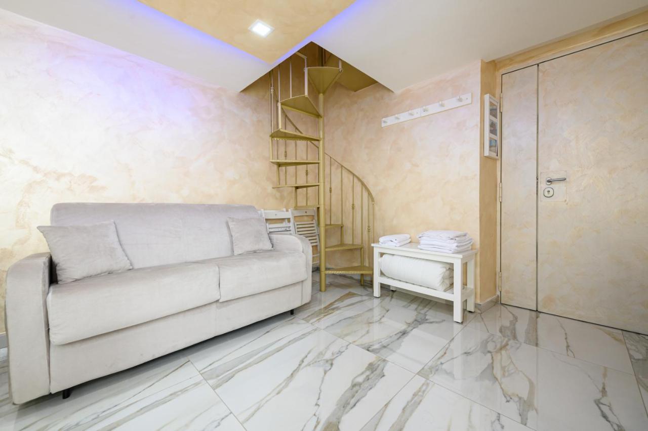 La Magnifica Napoli Apartments Gold House Luaran gambar