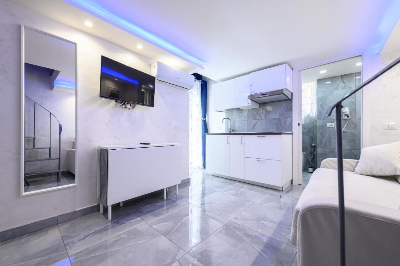 La Magnifica Napoli Apartments Gold House Luaran gambar