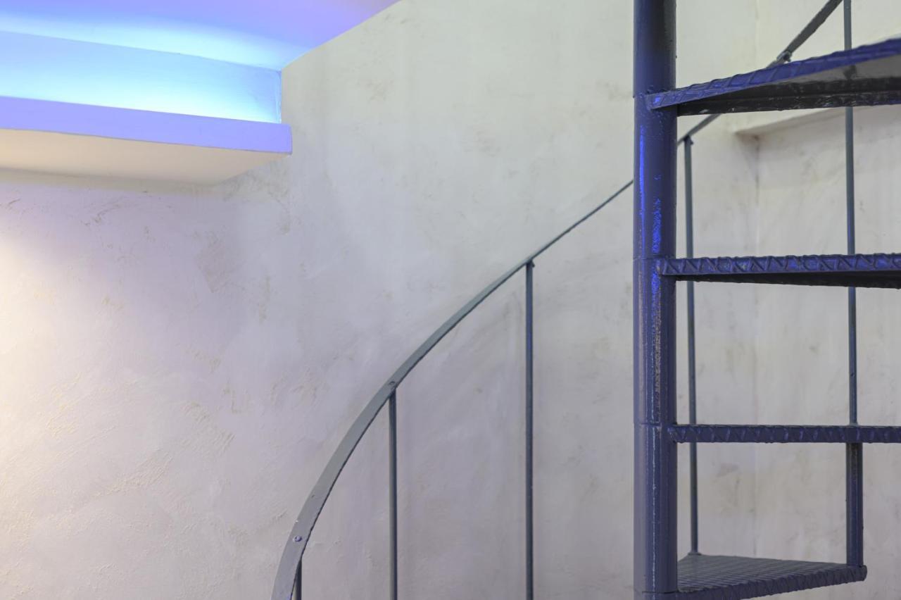 La Magnifica Napoli Apartments Gold House Luaran gambar